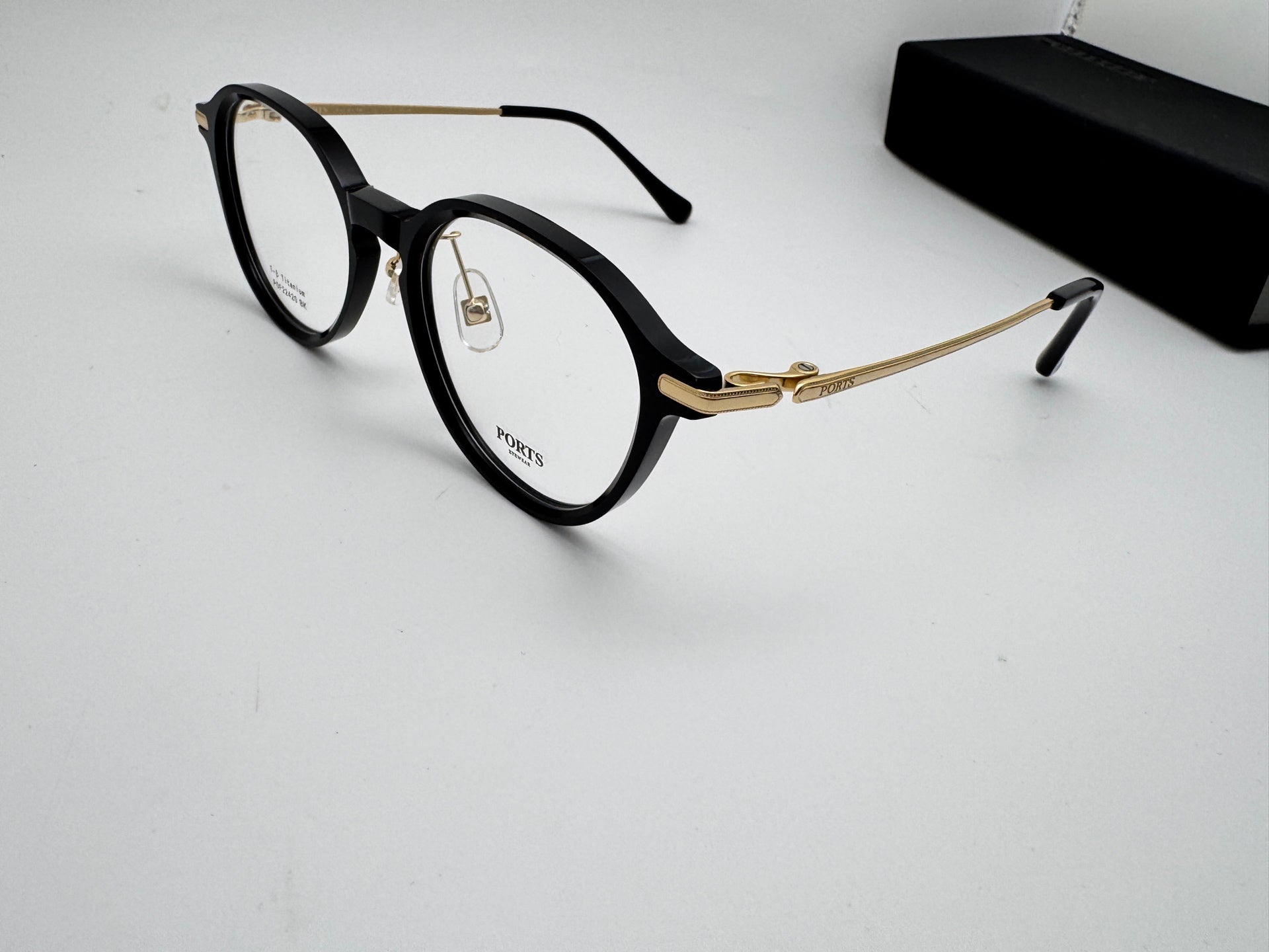 新款PORTS 眼鏡 POF22420 鈦金屬材質， 尺寸50-19-136，