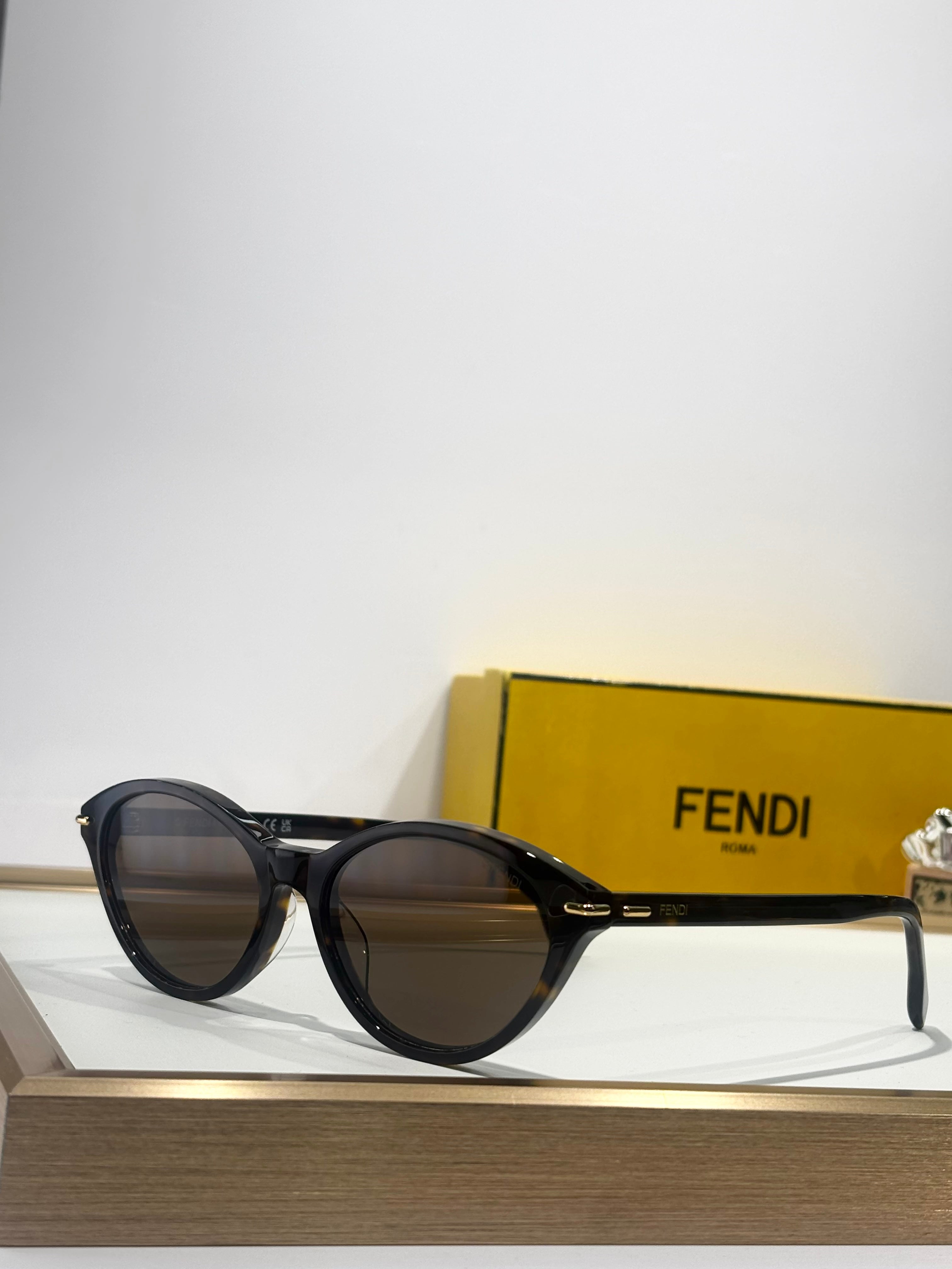 Fendi  FE50126I  SIZE：53口16-140
