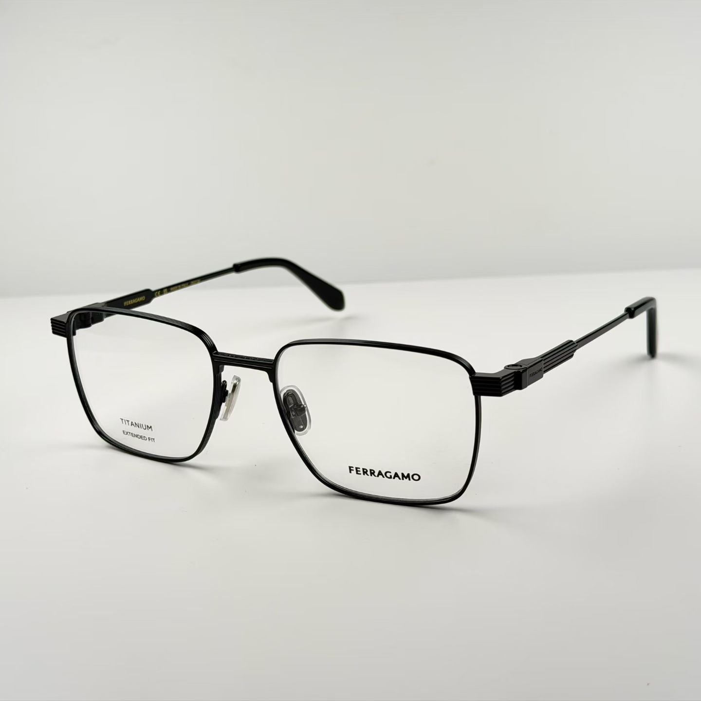 FERRAGAMO 男士眼鏡 SF2601 尺寸56-19-145