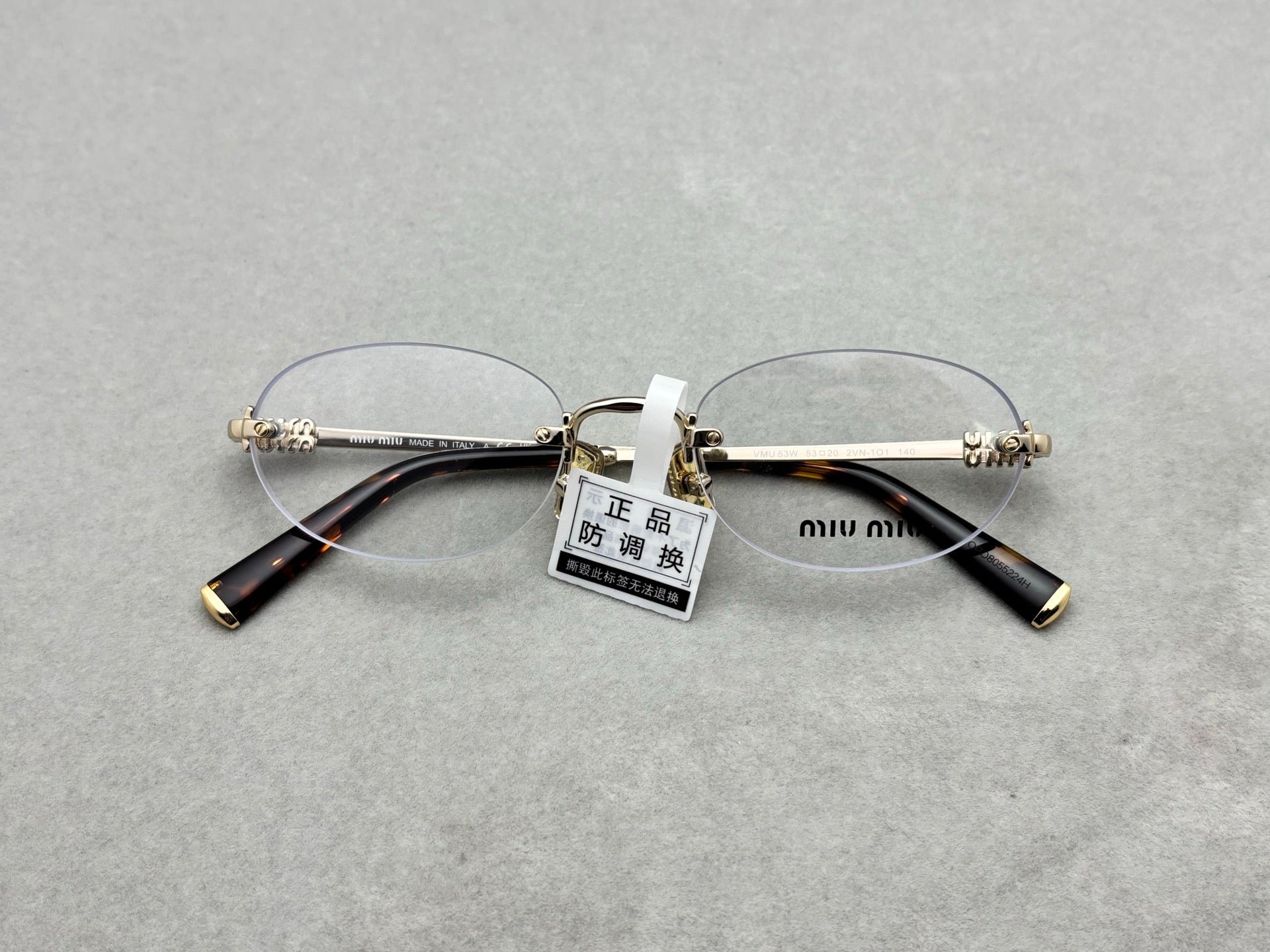 2025年新款MIU MIU 女用眼鏡 size：53-20-140總寬140框高35