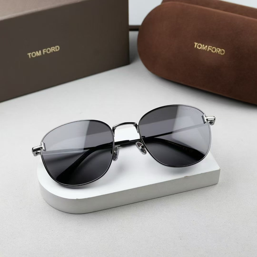 Tom Ford新款 太陽眼鏡經典款式TF1167-K 尺寸56-20-140
