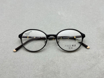 日本品牌 FREE FiT 女款眼鏡框 size：49-19-145總寬137框高44