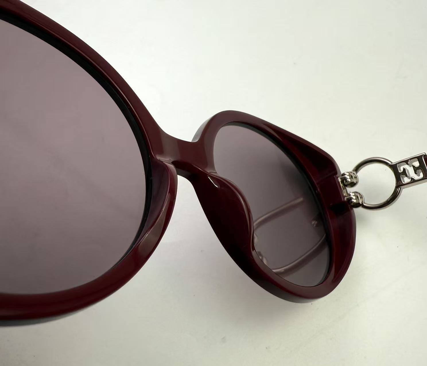 ESCADA 女士墨鏡 SESF75 紅色 尺寸57-20-140