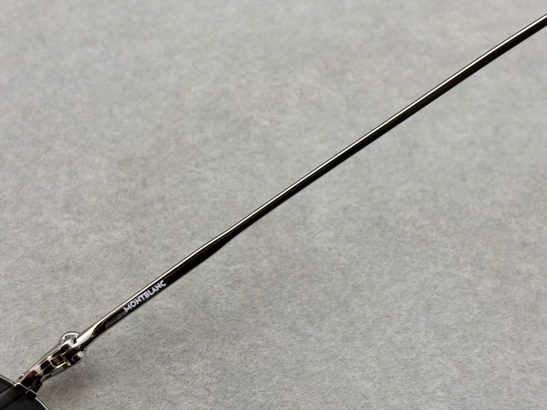 MONT BLANC 龍 男女款太陽眼鏡 size：55-20-145