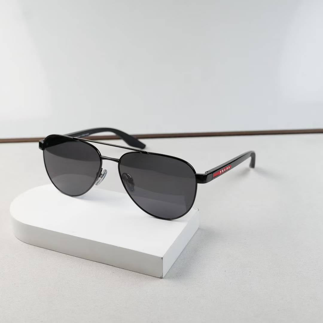 Prada 男女墨镜 SPS52  尺码58-14-145