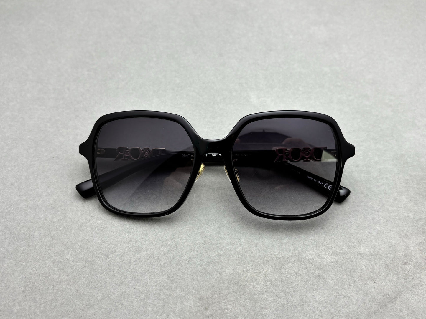 2025冬季新品DIOR 男女款太陽眼鏡 size：56-18-145