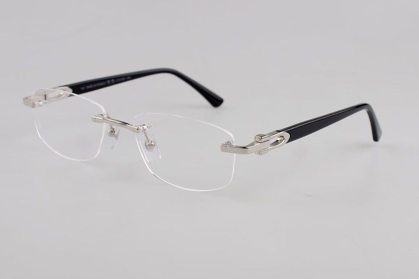 新款Cartier CT0318O眼镜尺码  52口16-140