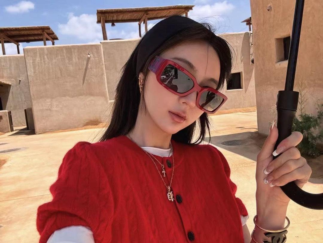 CHANEL  粉CH5526 SIZE：61口20-140 太陽鏡