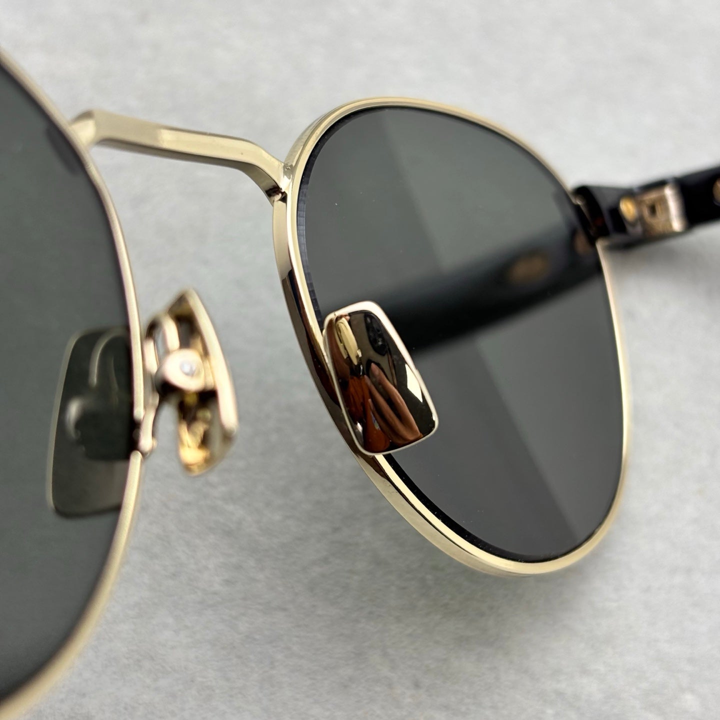 正品 SAINT LAURENT 女款太陽眼鏡 新品 size：49-21-145