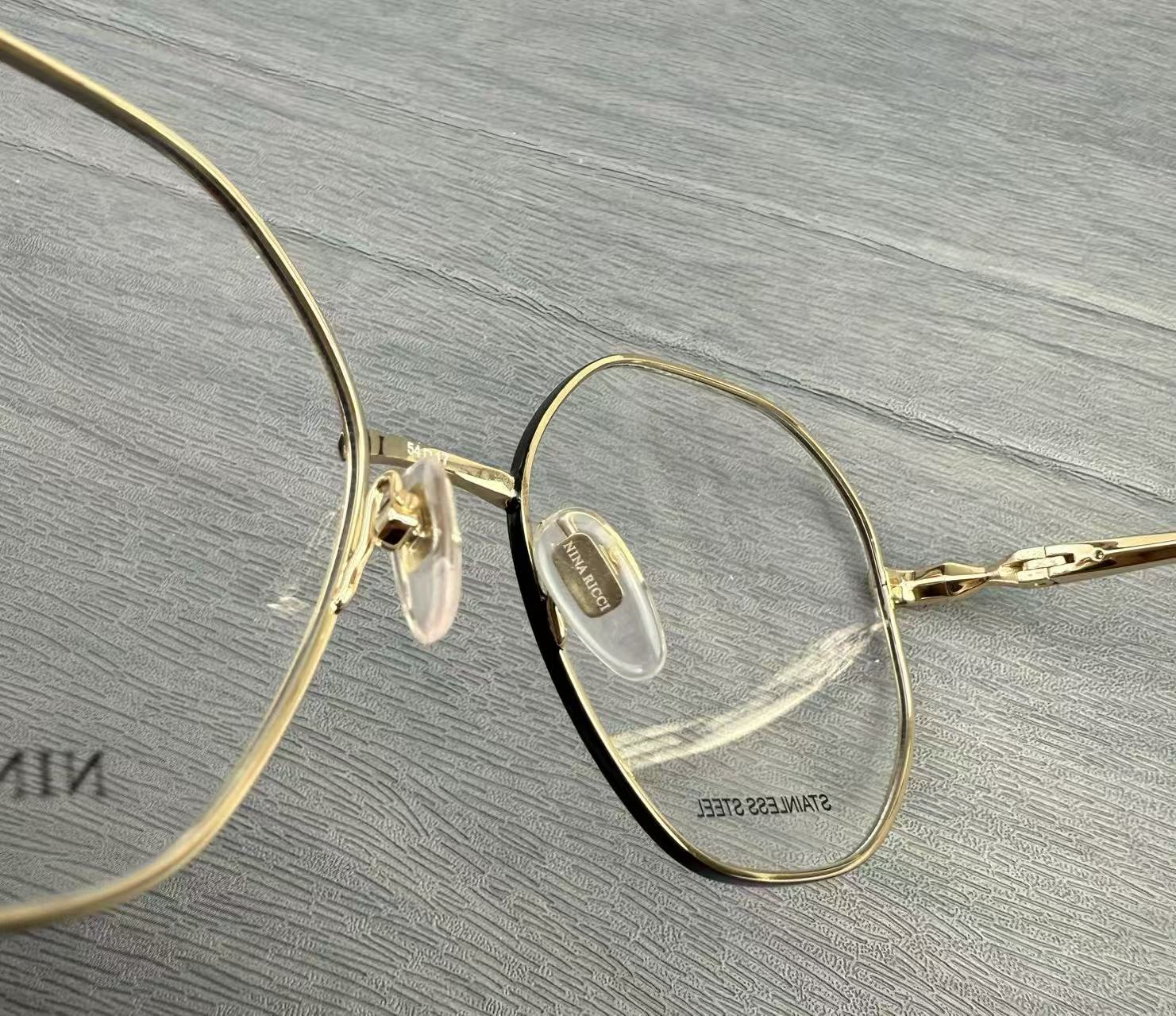 Nina Ricci VNR475眼鏡 尺寸54-17-135