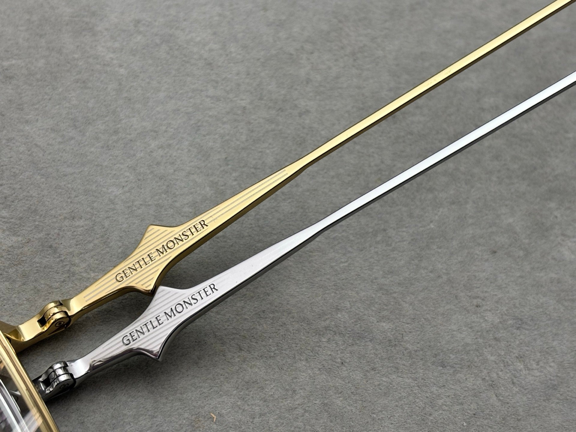 2025秋冬新品！頂級版本！ GM VANTA型號 男女眼鏡框 純鈦超輕量 完美品質 提供數據可配鏡片 size：54-18-155總寬145框高41_001