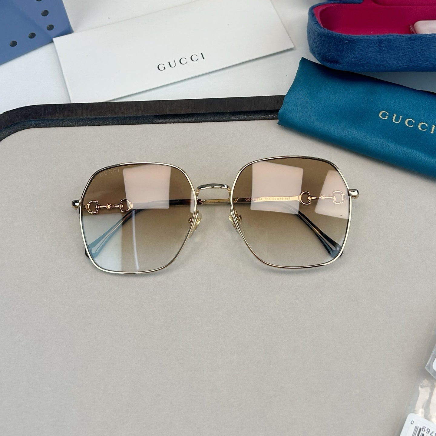 GUCCI   马衔扣系列金属墨镜 GG0882 58-18-145