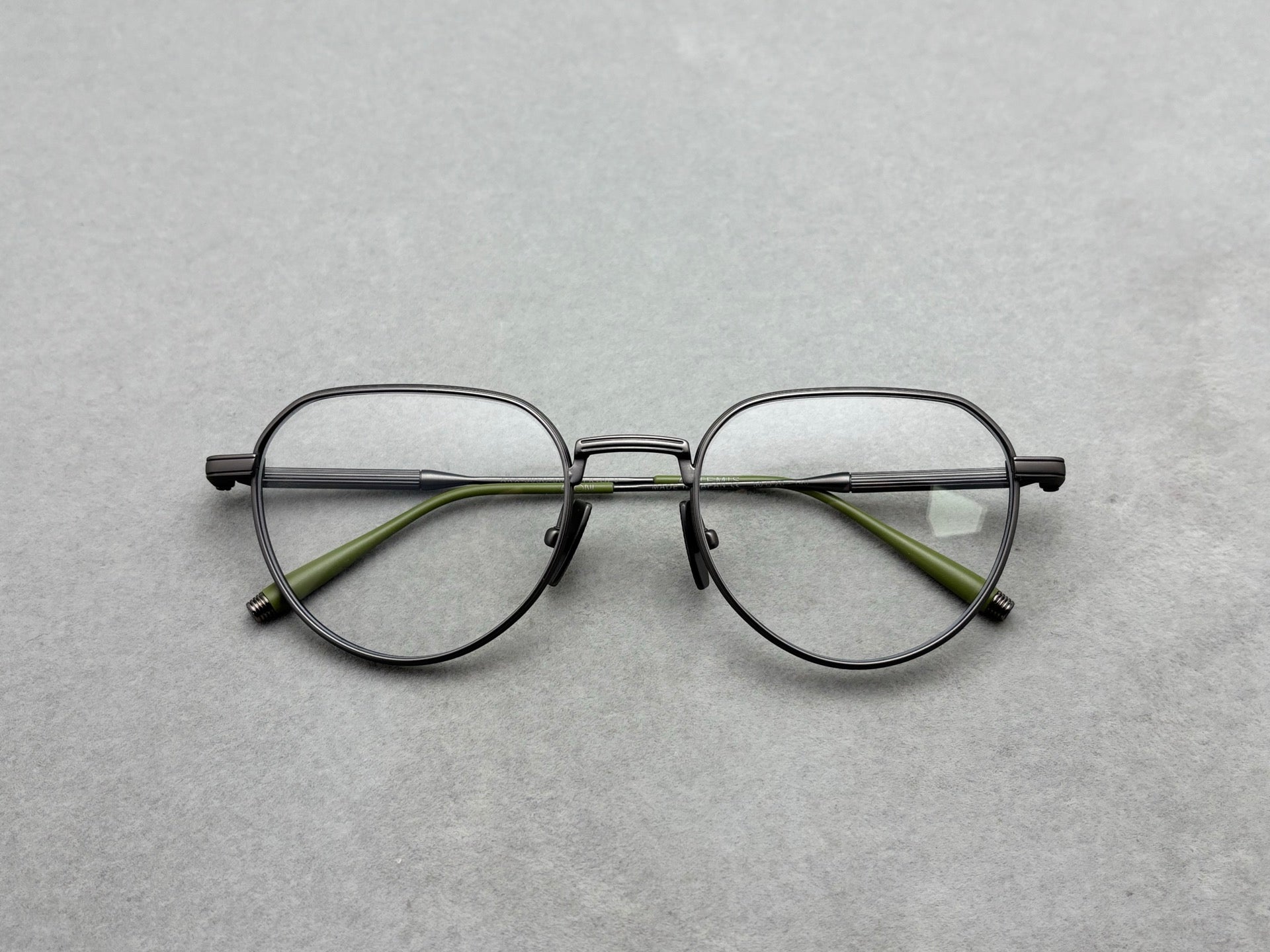 正品AKONI size：50-20-140總寬142框高45