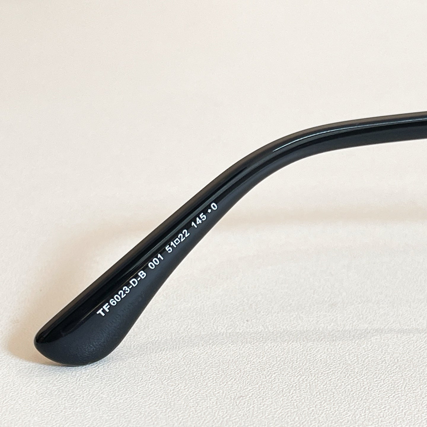 TOM FORD  TF6023-D-B SIZE：51口22-145