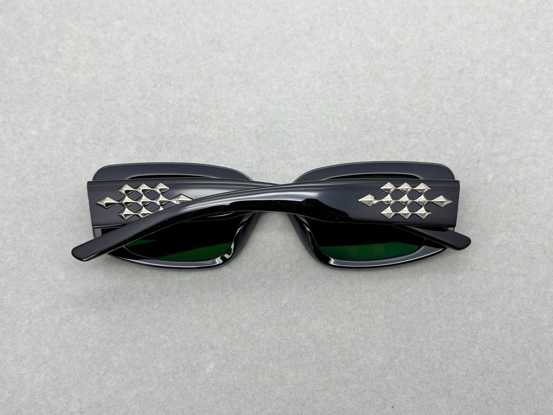 GM PARABOLA 男女款太陽眼鏡 新品 size：52-20-147