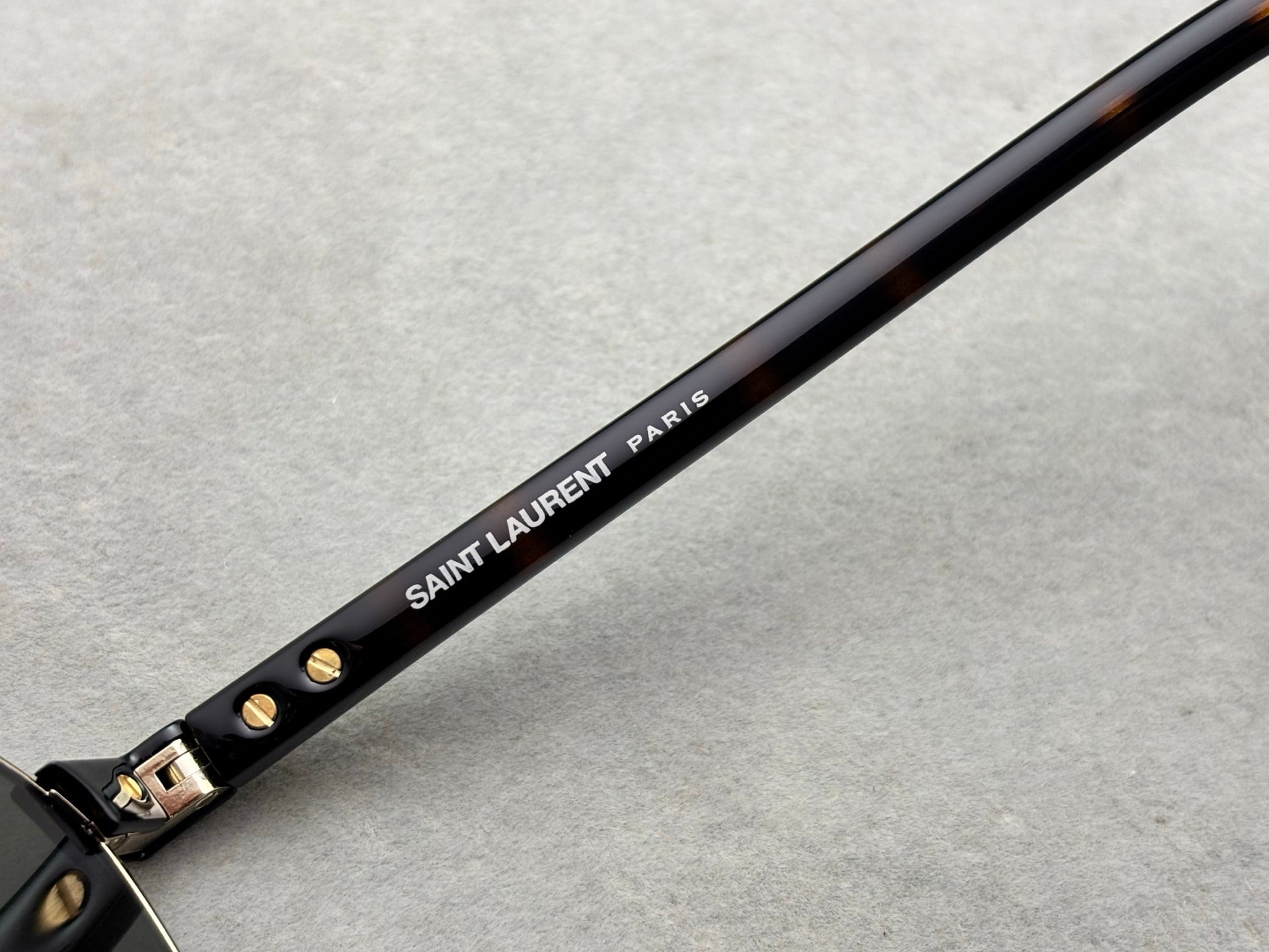 正品 SAINT LAURENT 女款太陽眼鏡 新品 size：49-21-145