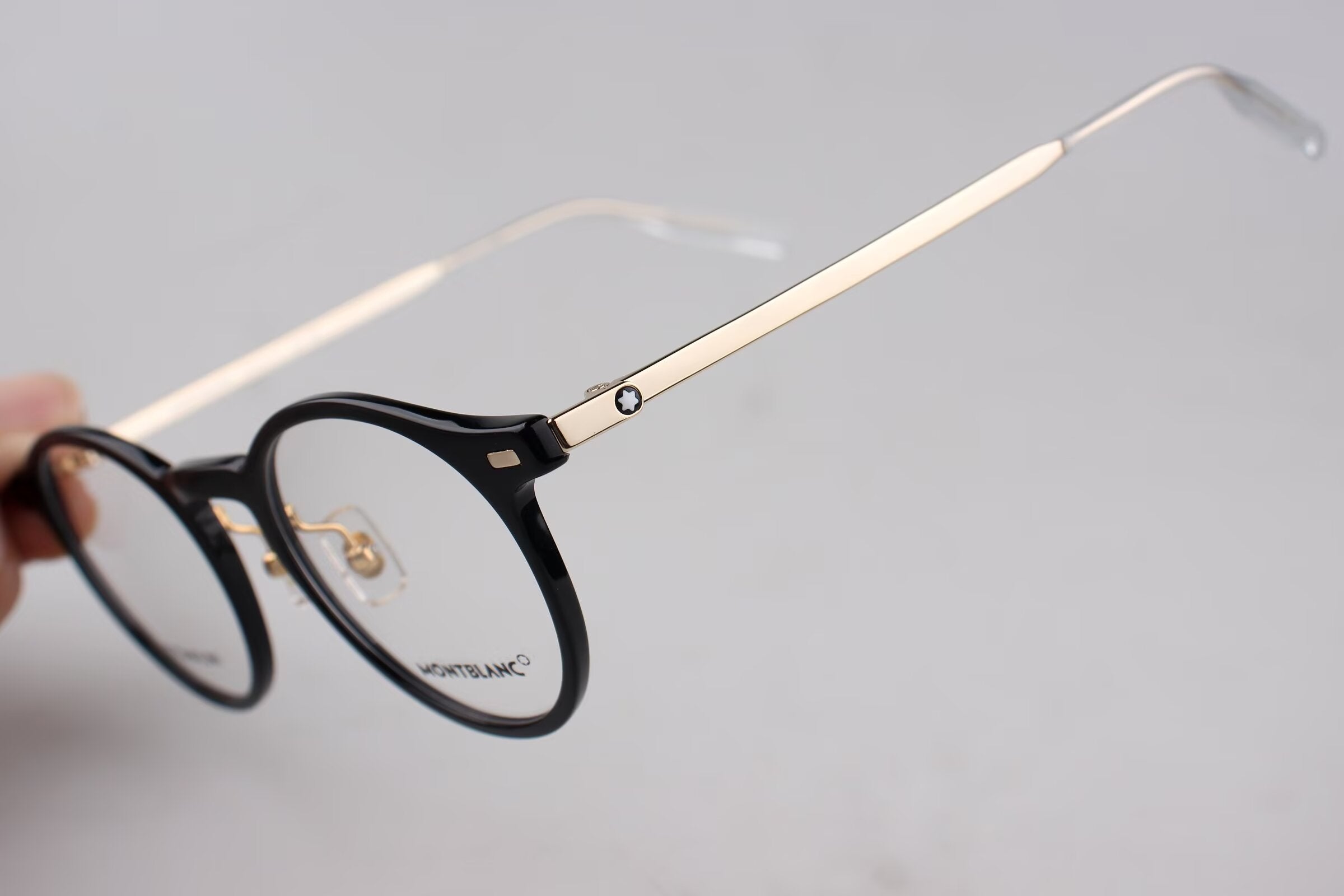 新款Montblanc MB0426O 眼鏡 尺寸：48口21-145