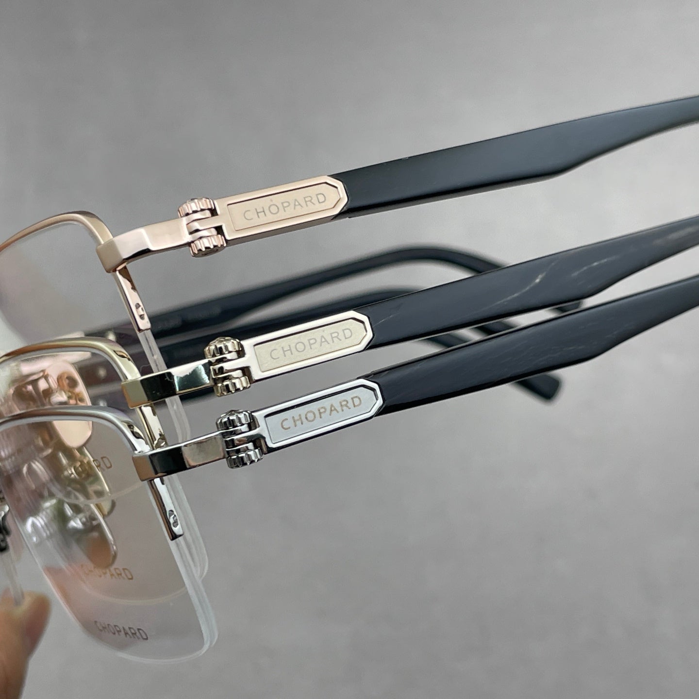 CHOPARD 蕭邦 男女款商務眼鏡VCHL39D牛角鏡腳size：55-20-145總寬145框高38