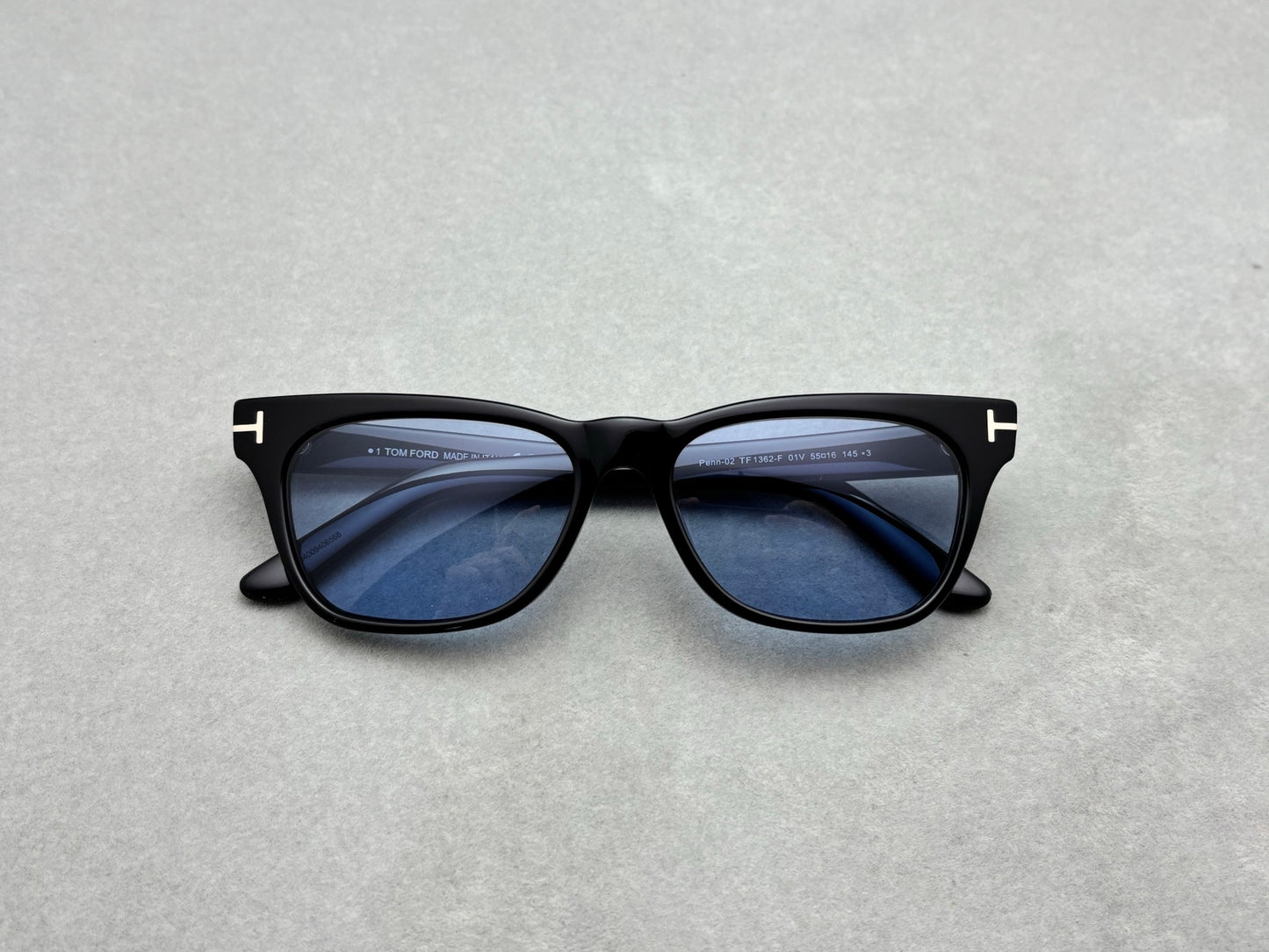 TOM FORD 男女款太陽眼鏡 size：55-16-145