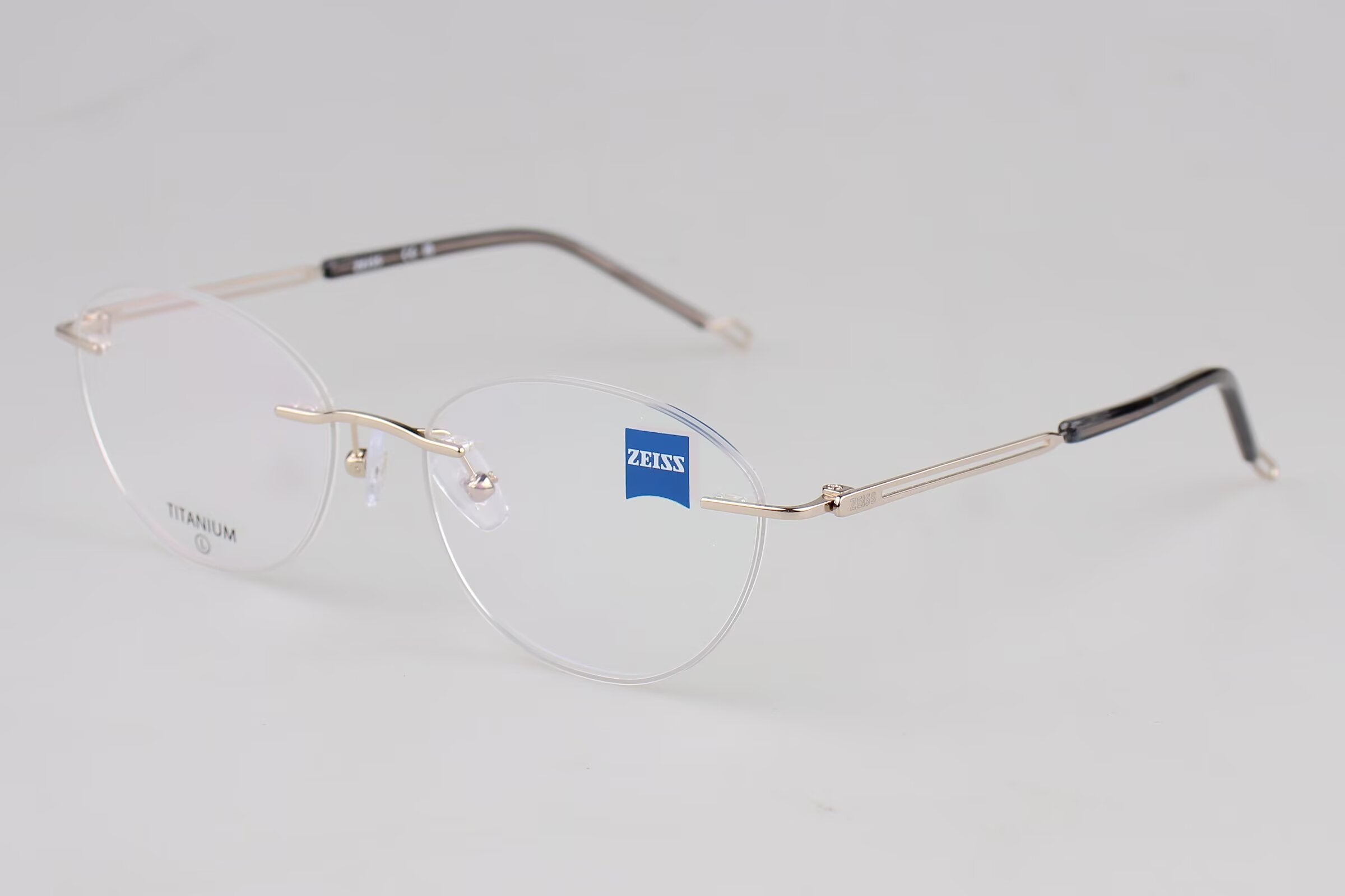 ZEISS 新品 ZS23135ALB 尺寸：53口18-140