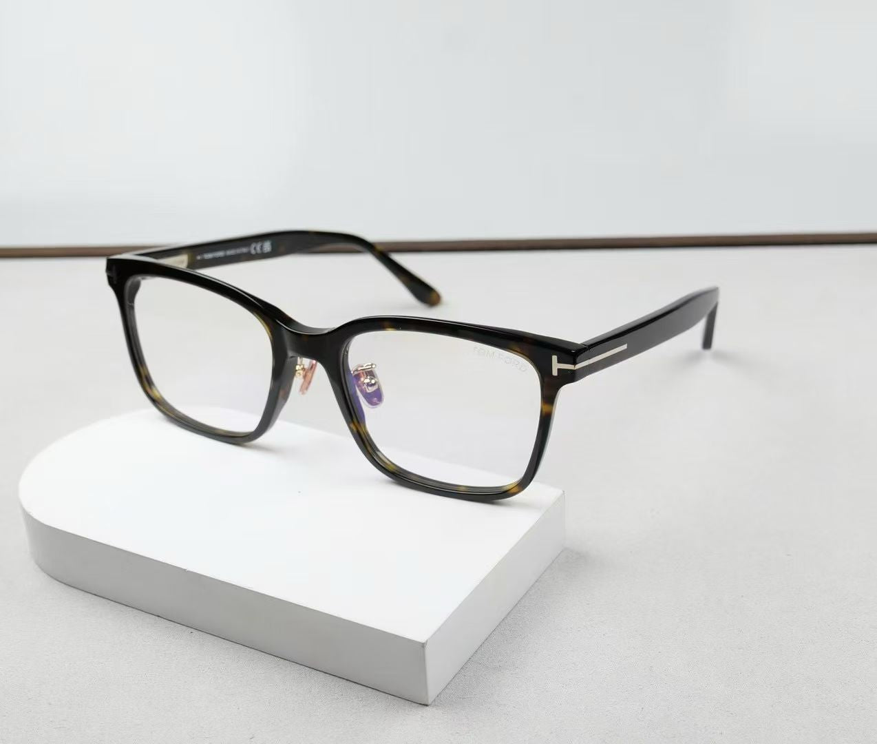 TOM FORD MODEL TF5853-D-B SIZE 55口20-145