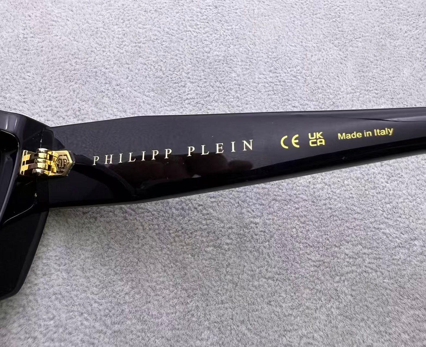 Philipp Plein女貓眼太陽眼鏡 size：55-16-150 灰色鏡片