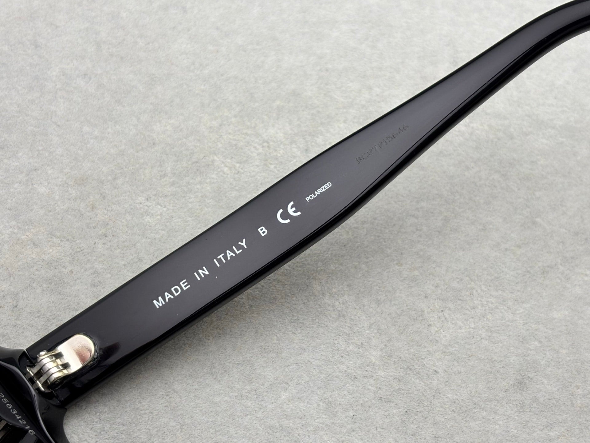 CHANEL  男女款太阳镜   size：56-17-140