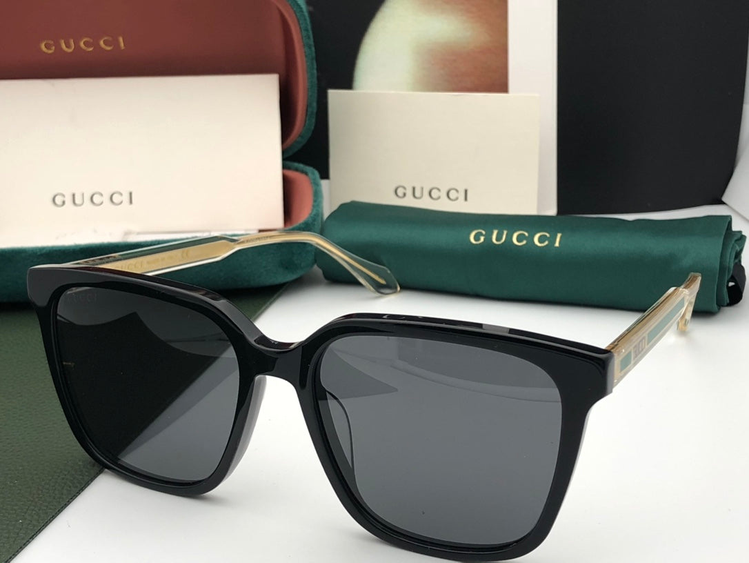 GUCCI 新款太陽眼鏡，GG1121SA，SIZE：57口18-145