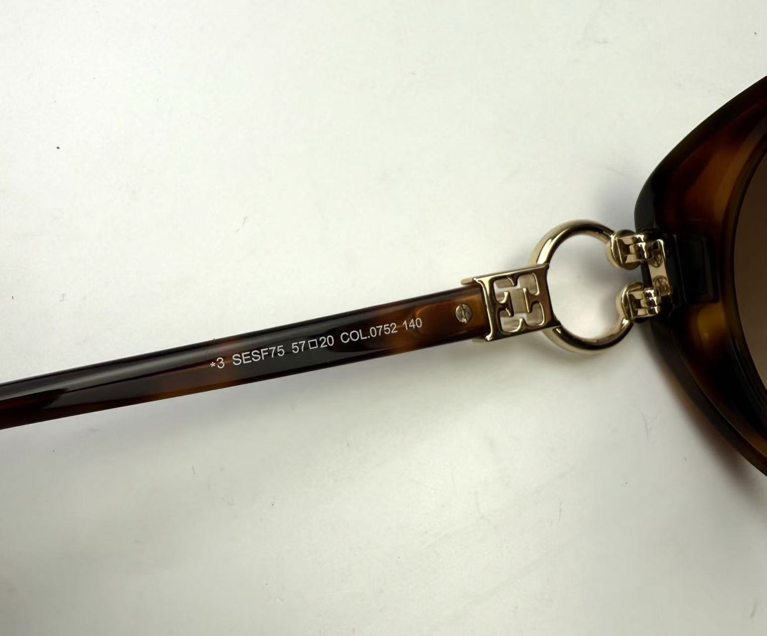 ESCADA 女士太陽眼鏡墨鏡 SESF75 玳瑁色 尺寸57-20-140