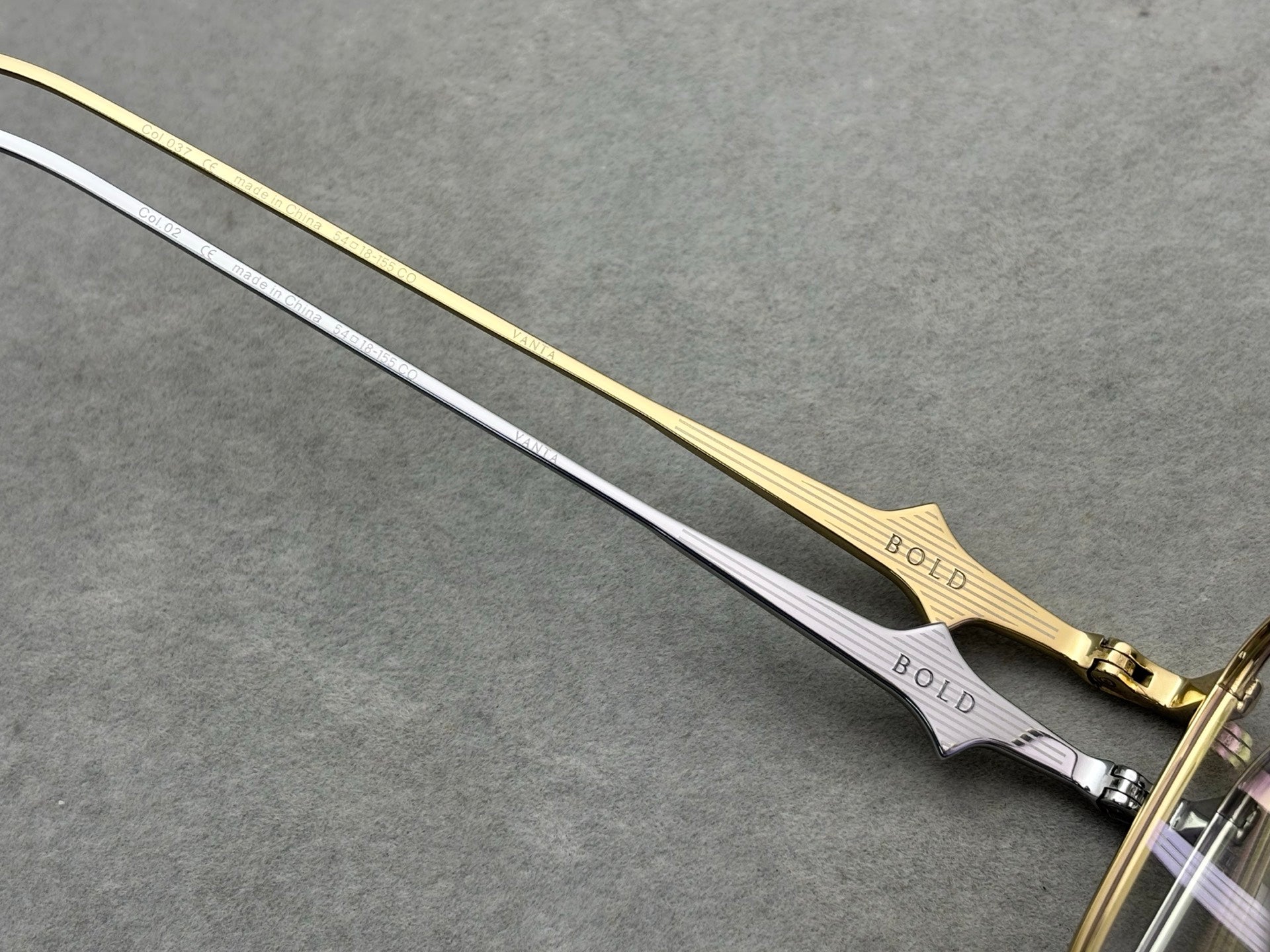 2025秋冬新品！頂級版本！ GM VANTA型號 男女眼鏡框 純鈦超輕量 完美品質 提供數據可配鏡片 size：54-18-155總寬145框高41_001