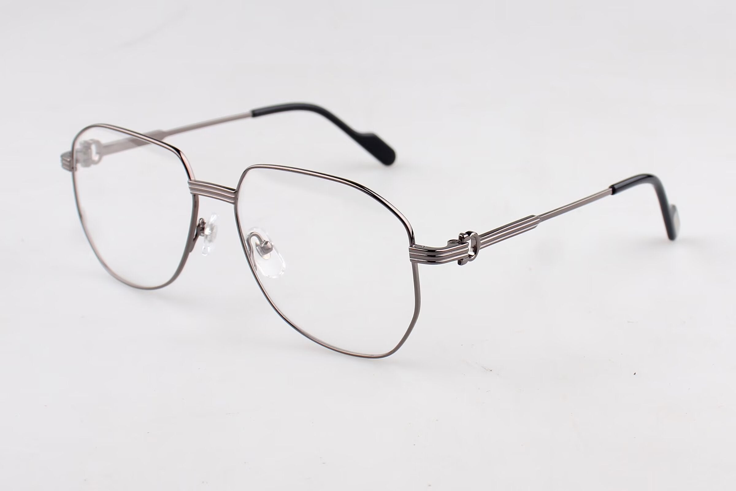 Cartier新款CT0484O 純鈦眼鏡 尺寸：58口15-145