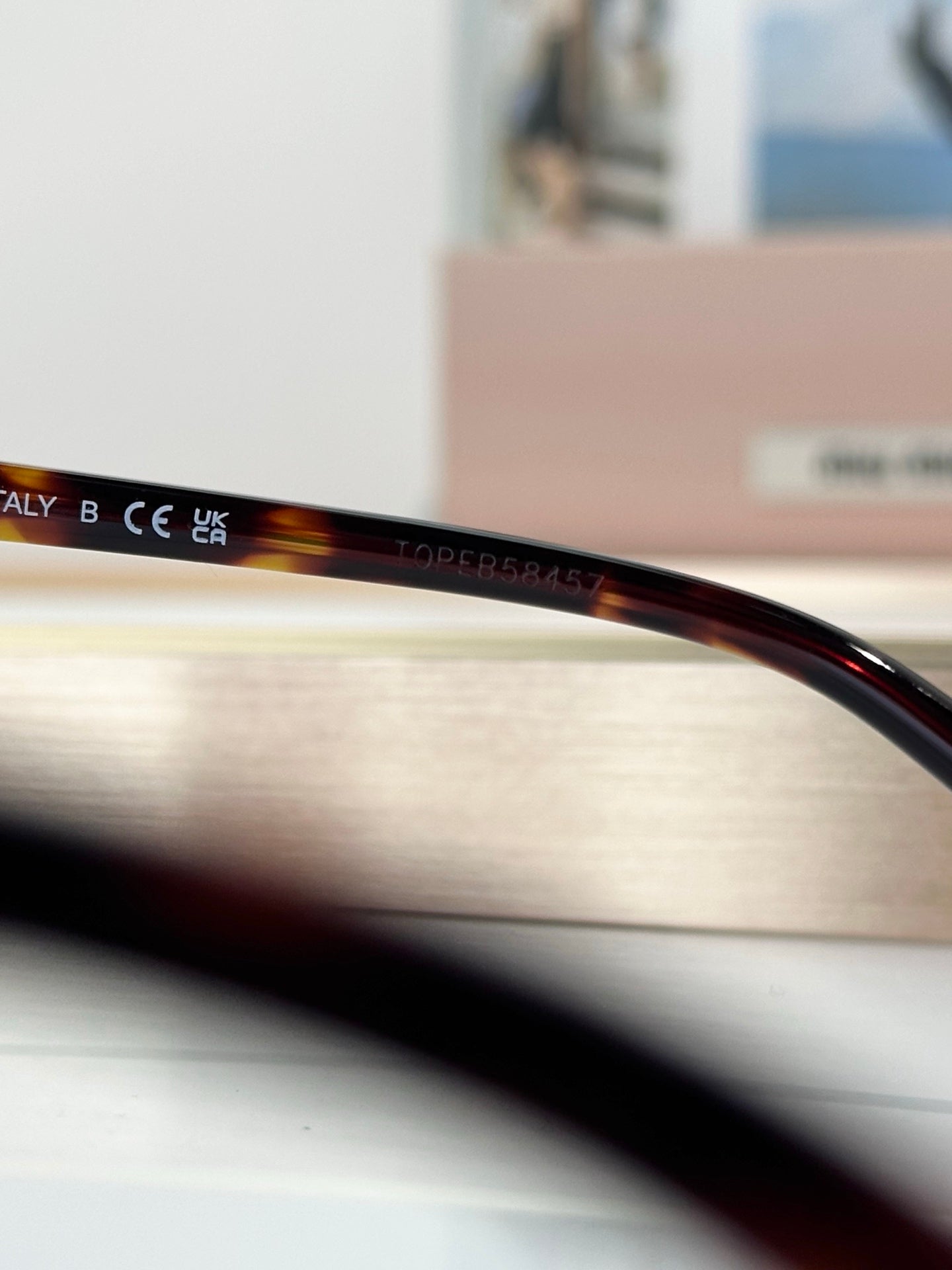 MiuMiu   SMU B03 Size ：53口16-140