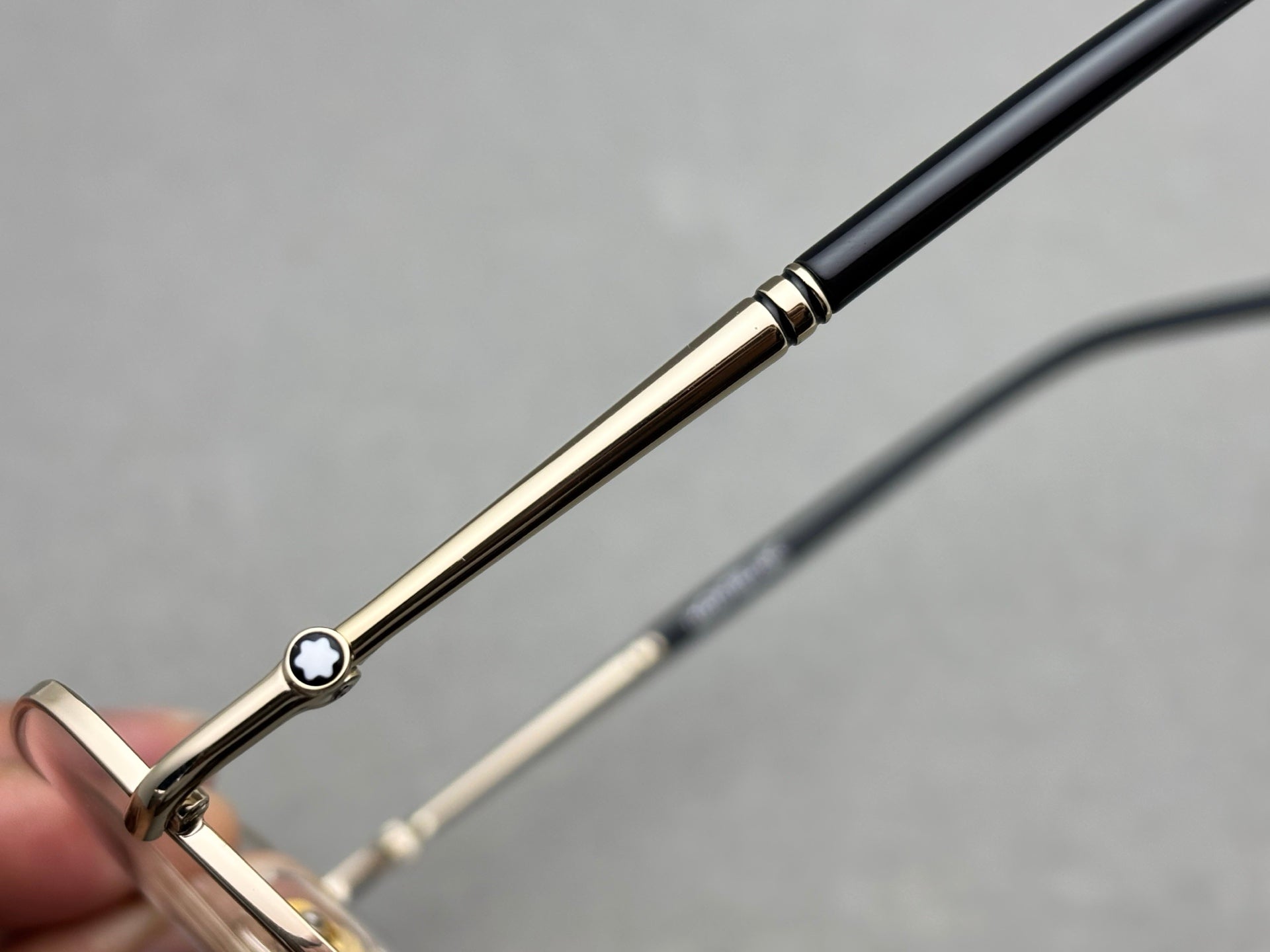 正品 MONT BLANC 男女商務款眼鏡 新品 size：55-18-145總寬143框高40