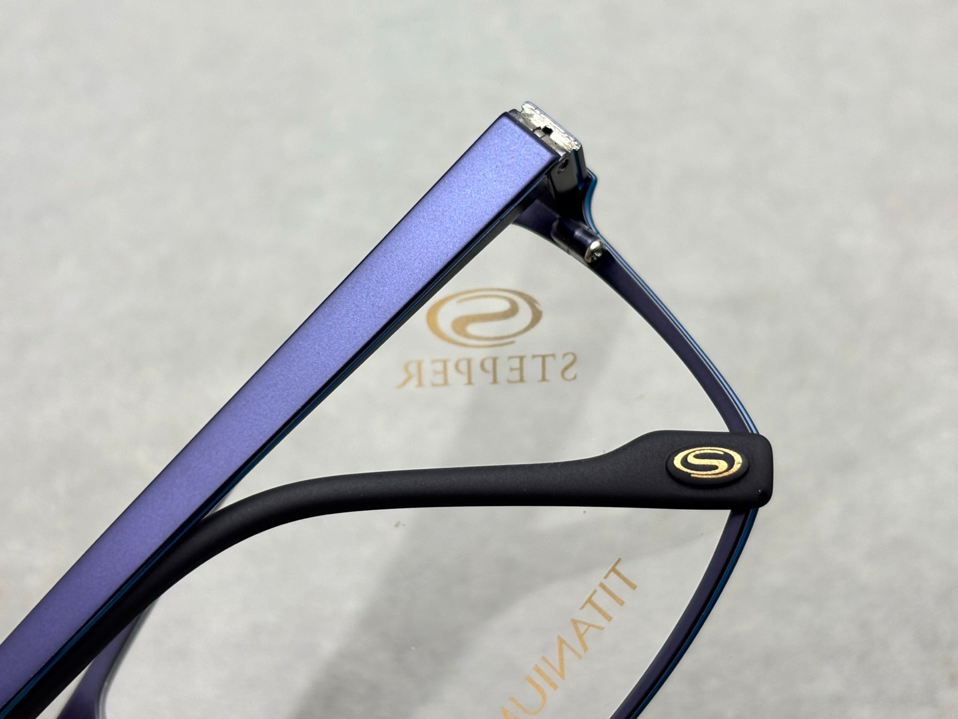 正品 STEPPER 男女款眼鏡框 size：56-18-140總寬140框高41