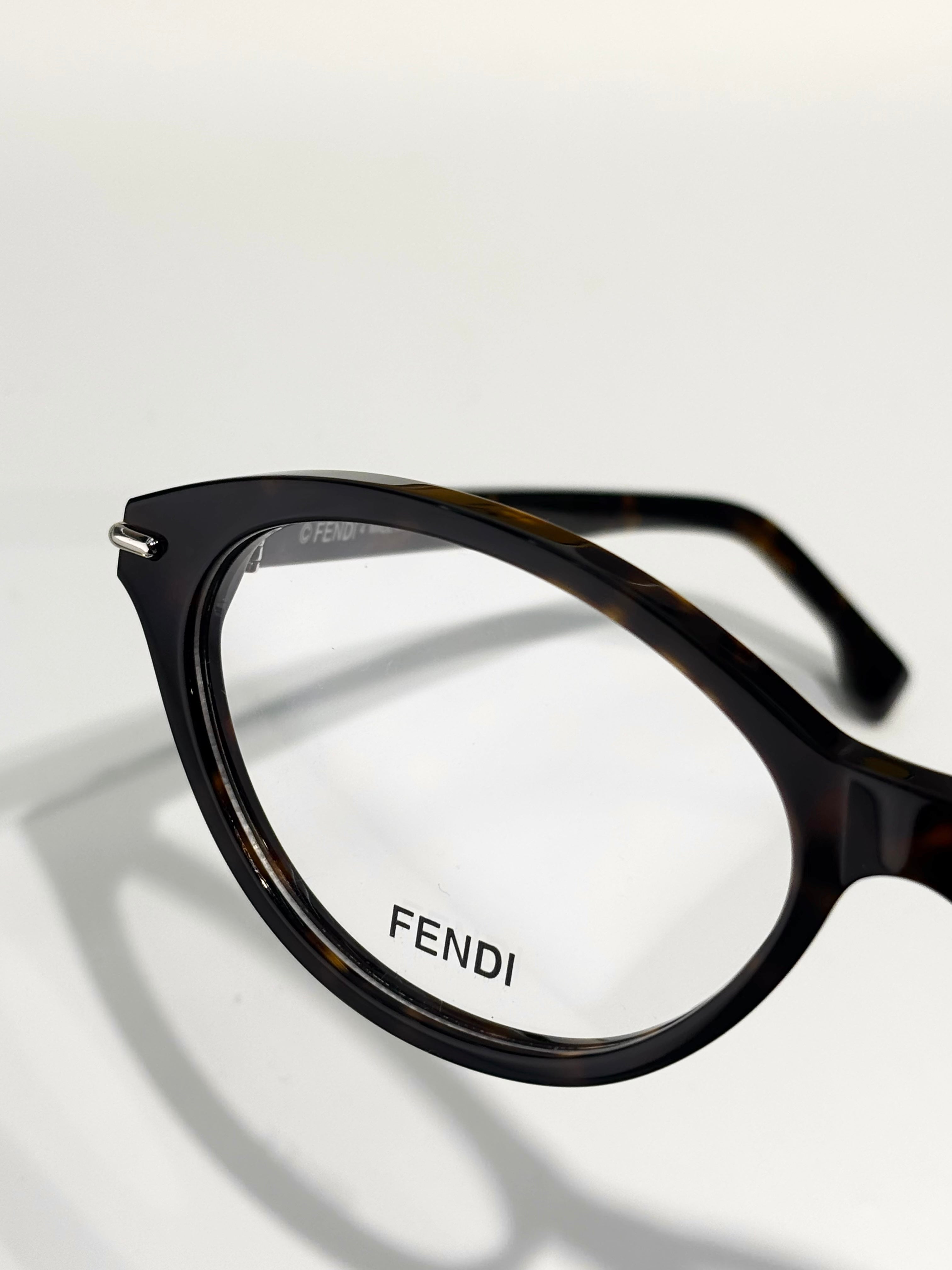 FendiFE50126I  SIZE：53口16-140