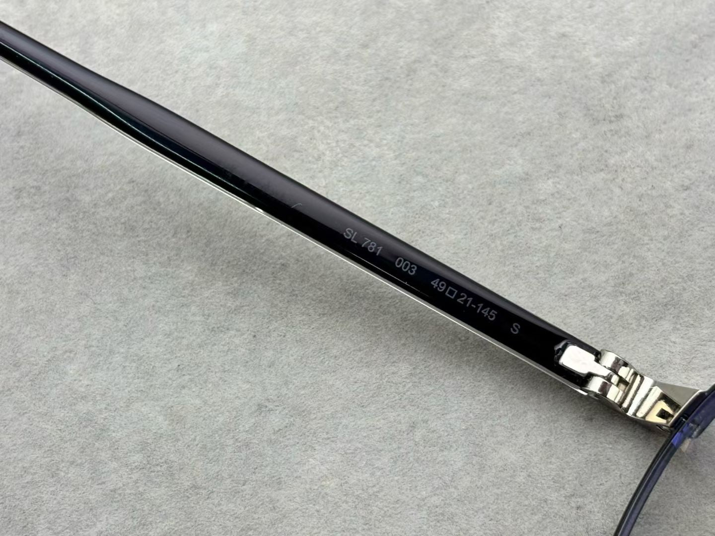2025當季新品！正品 SAINT LAURENT 男女款眼鏡 size：49-21-145總寬138框高45