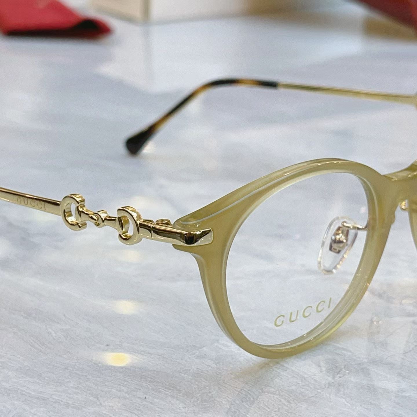 GUCCI 新款太陽眼鏡， ：GG1904OJ，SIZE：52口21-140