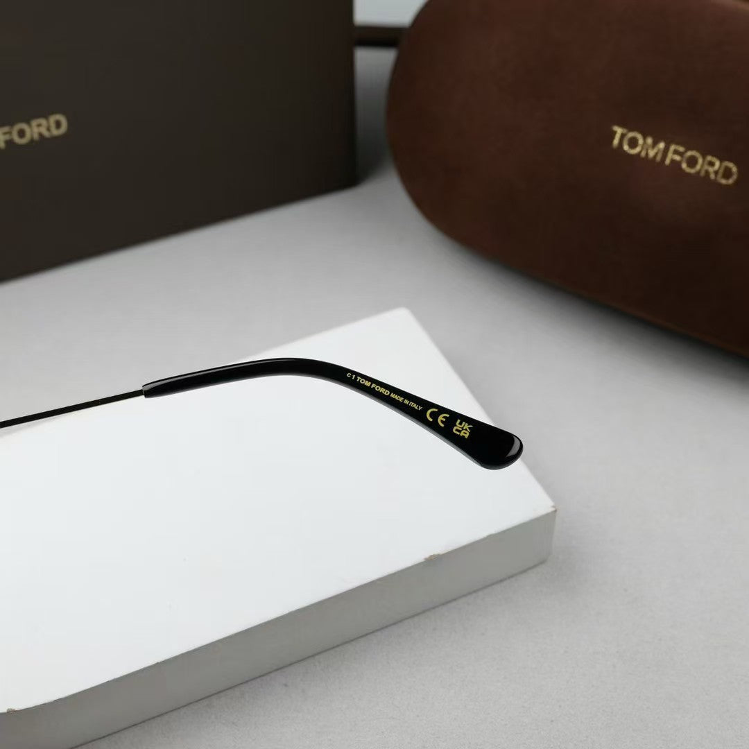 Tom Ford新款 太陽眼鏡 TF1144-K 尺寸：61-16-140