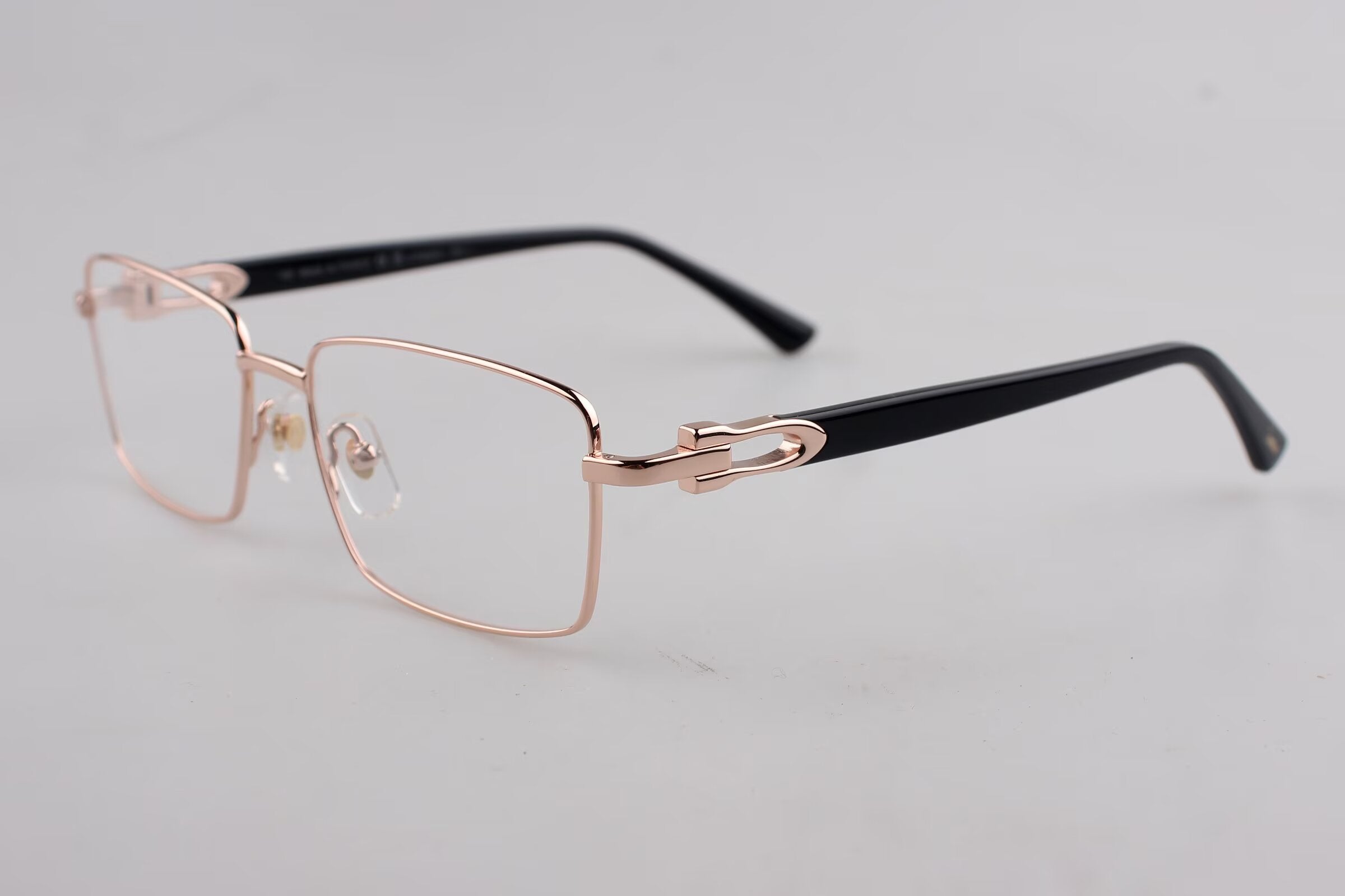 Cartier CT0520O 眼鏡尺寸 56口17-145