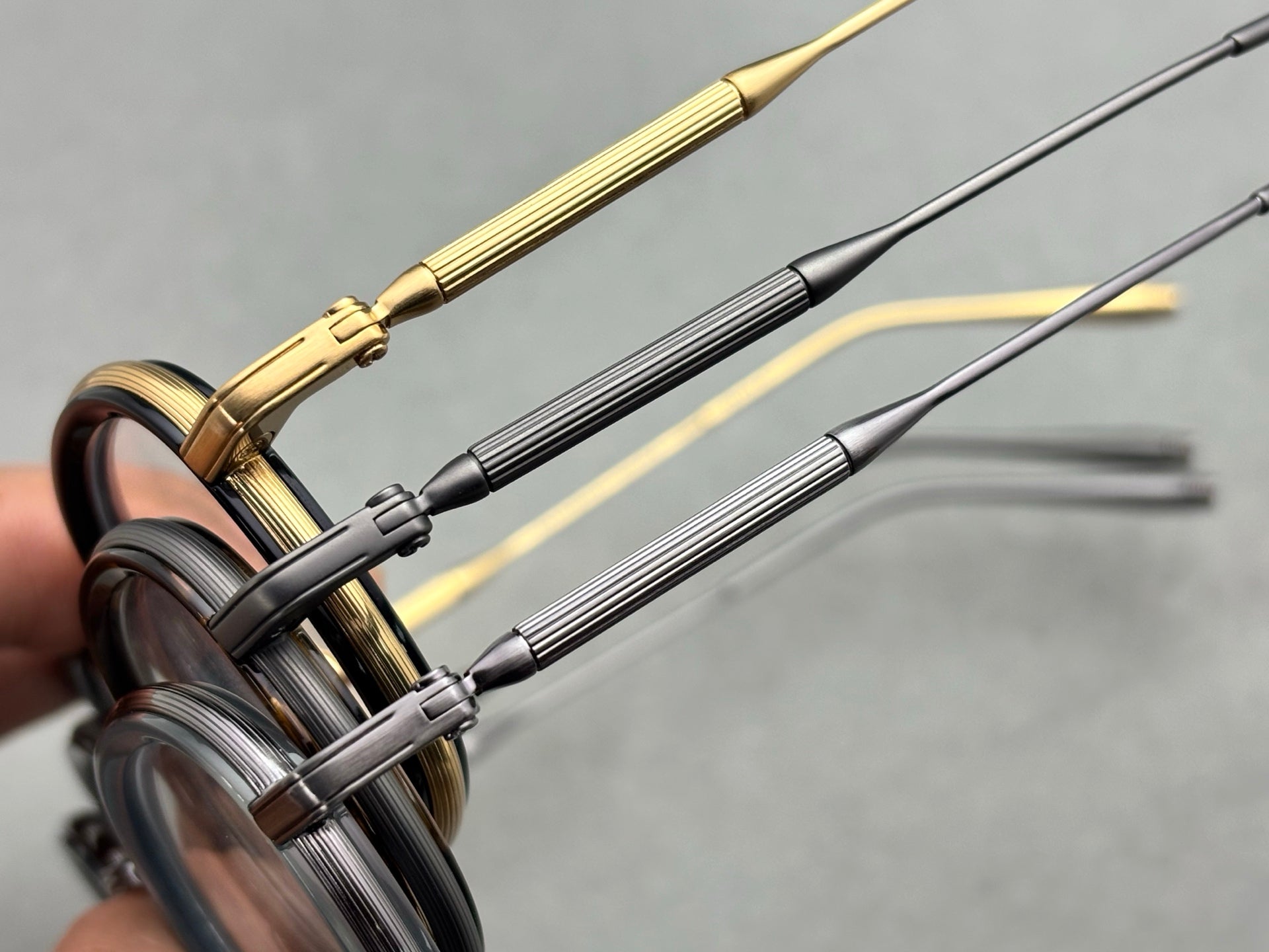 正品AKONI size：43-26-140總寬140框高45