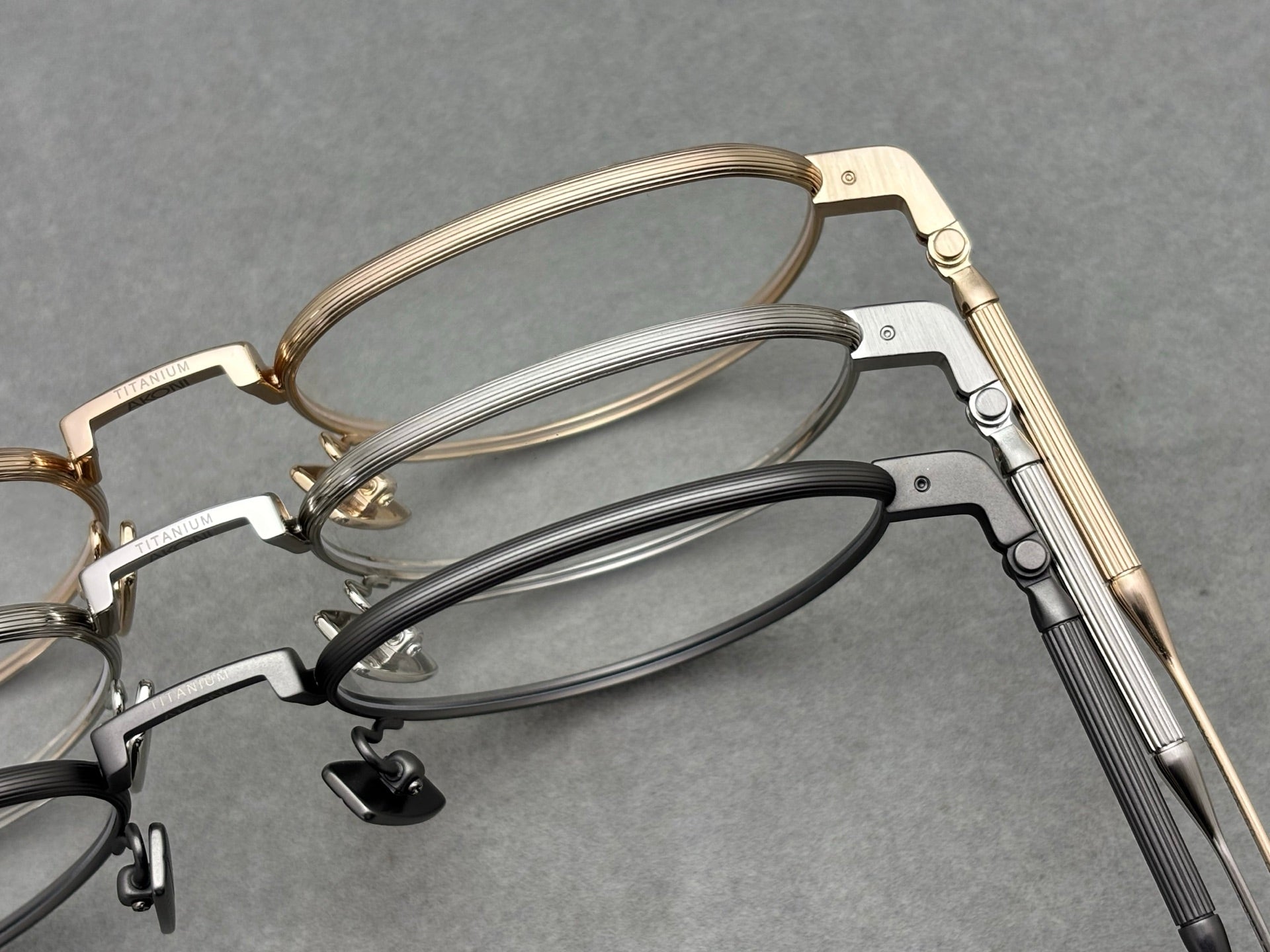 正品AKONI size：50-20-140總寬142框高45