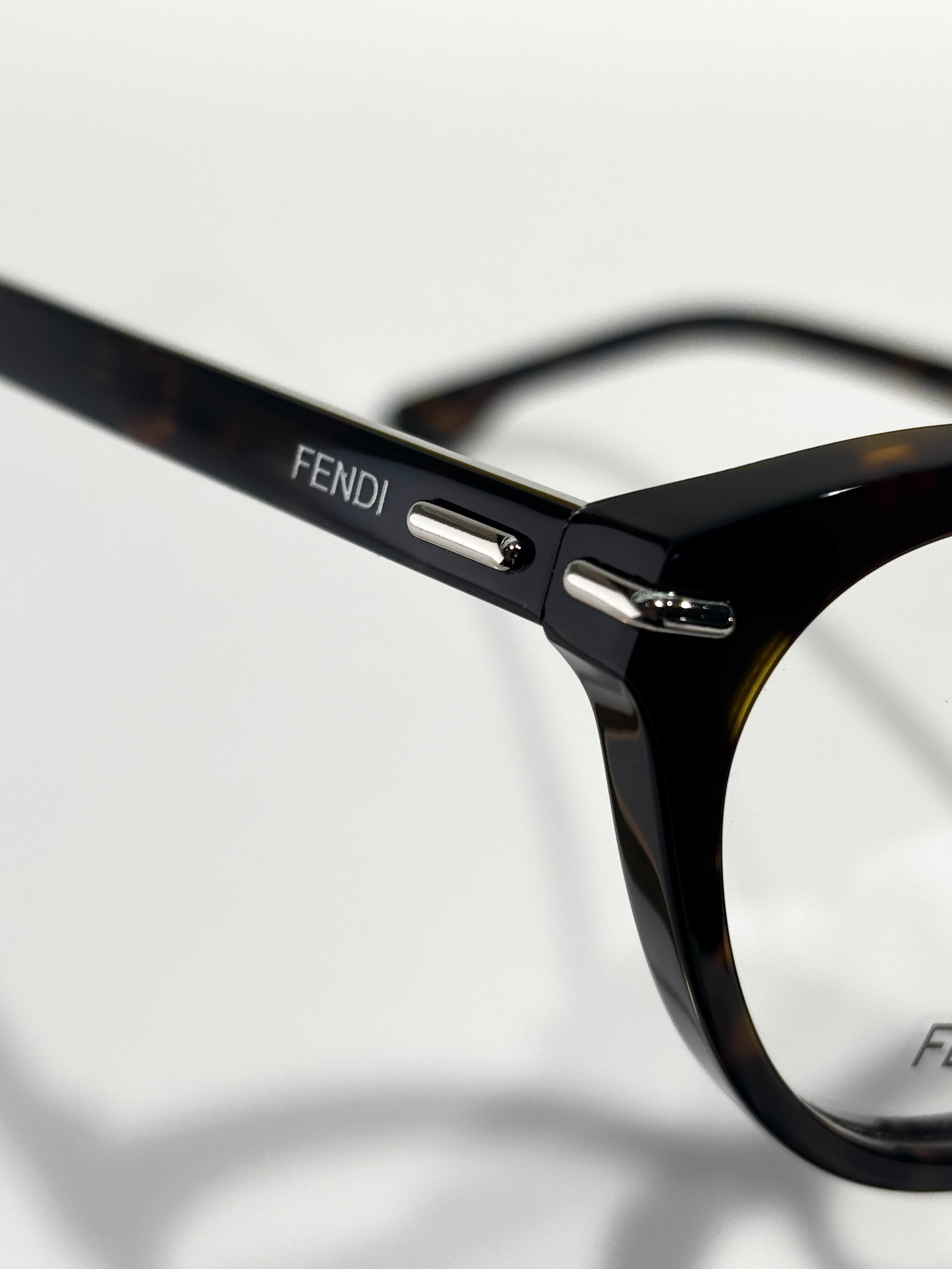 FendiFE50126I  SIZE：53口16-140