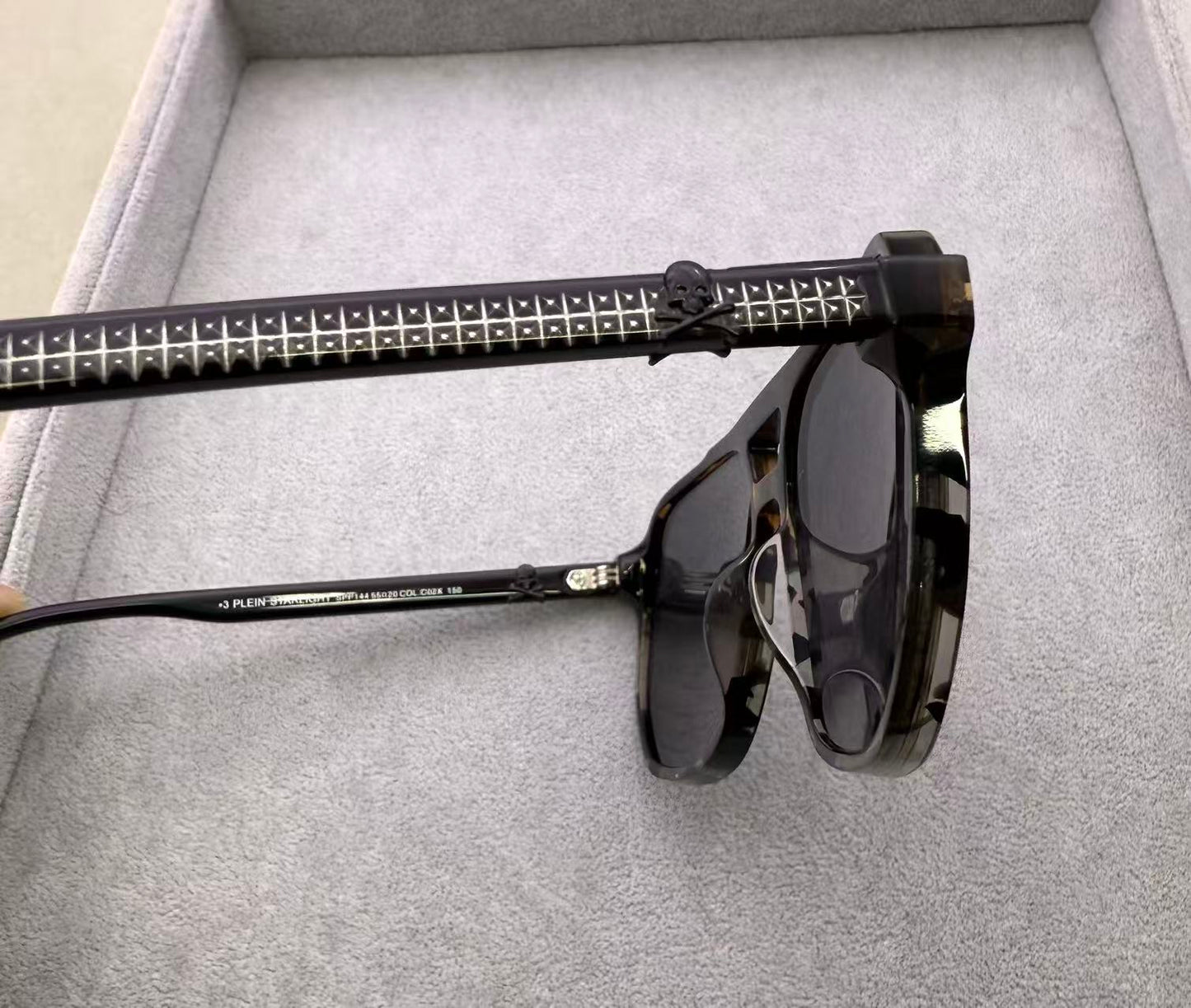 全新Philipp Plein 男女款太陽眼鏡 size：55-20-150