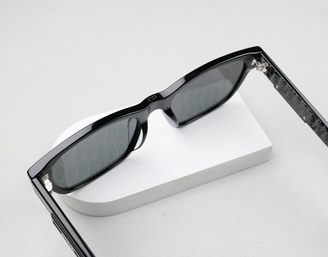 Dior B23 58-20-145