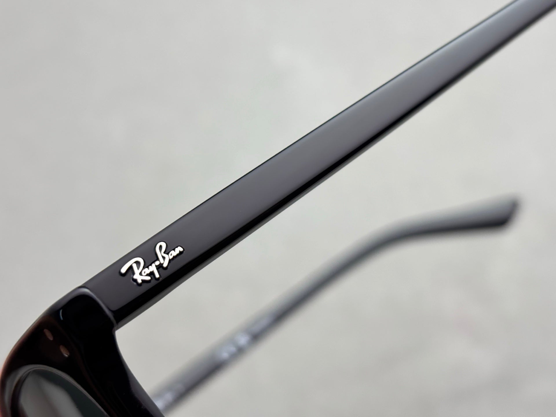 2025年新款Ray-Ban RB4456F男女款太陽眼鏡 size：52-19-145