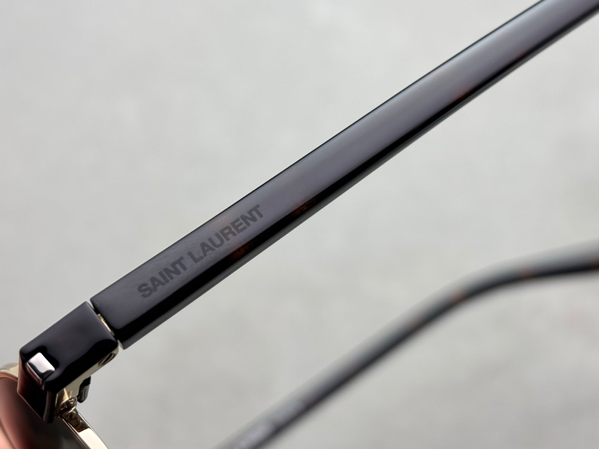 正品 SAINT LAURENT 女款太陽眼鏡 新品 size：49-21-145