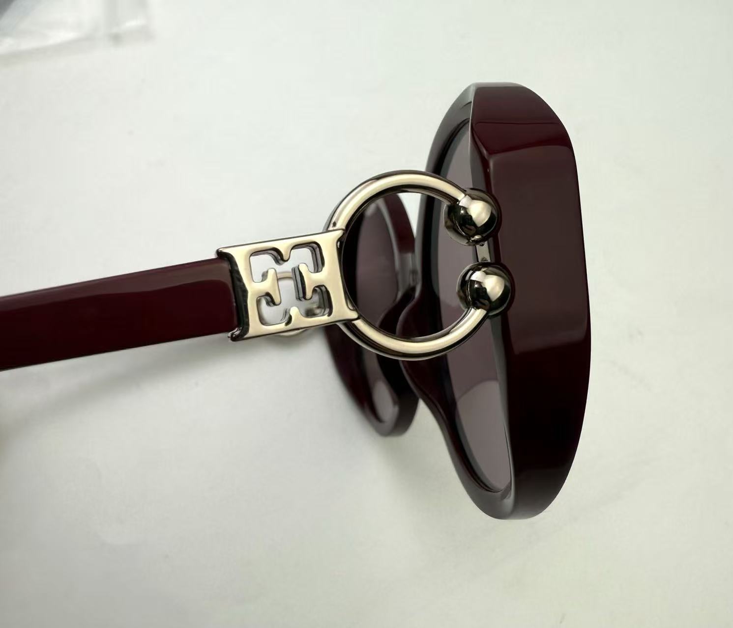 ESCADA 女士墨鏡 SESF75 紅色 尺寸57-20-140