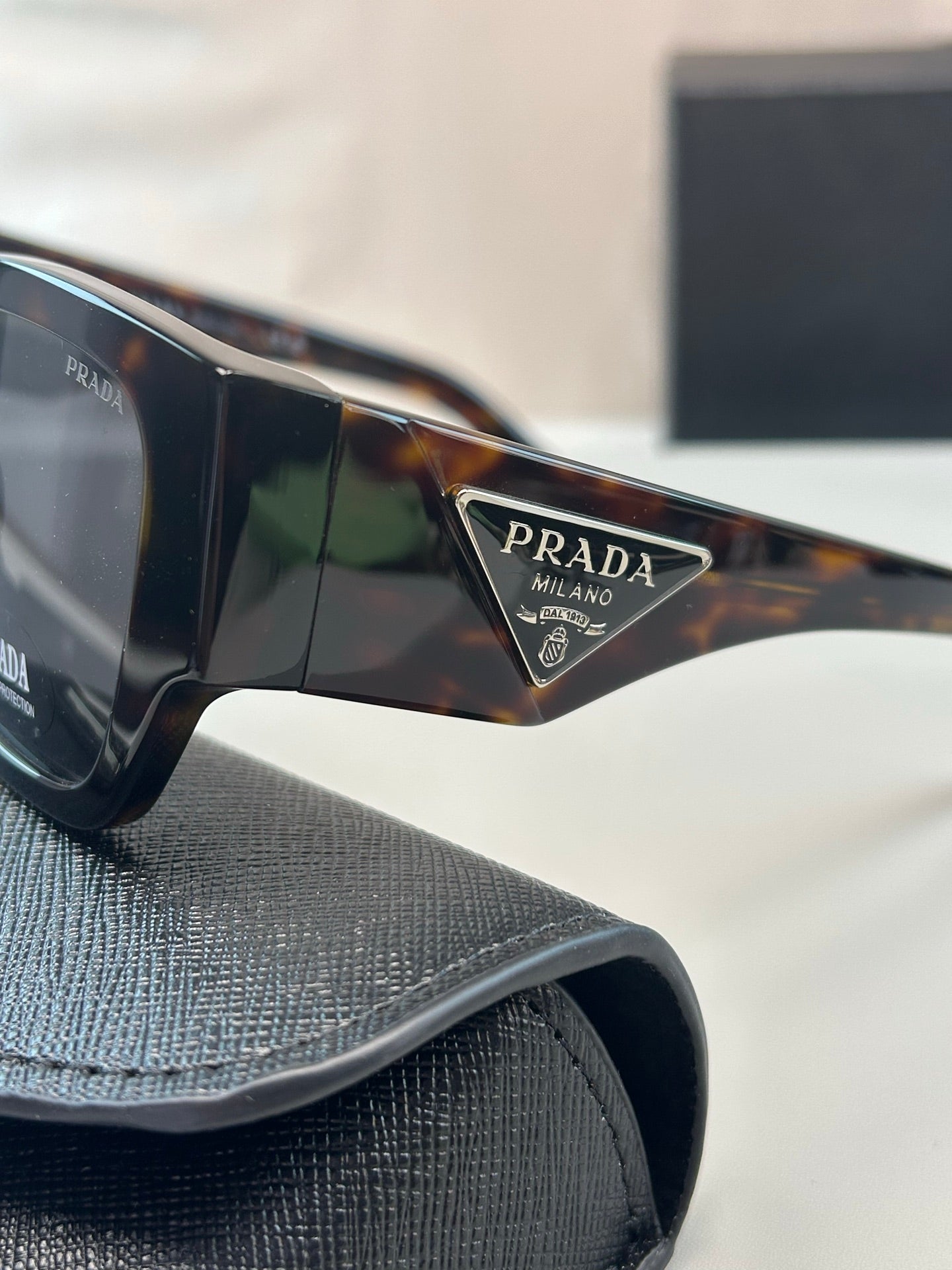 PRADA VPR10Z 尺寸 53-21-140