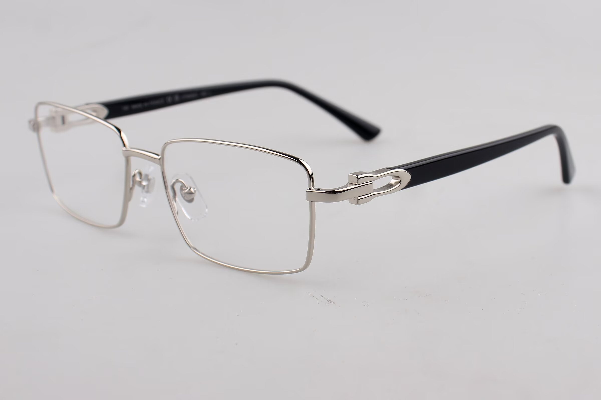 Cartier CT0520O 眼鏡尺寸 56口17-145