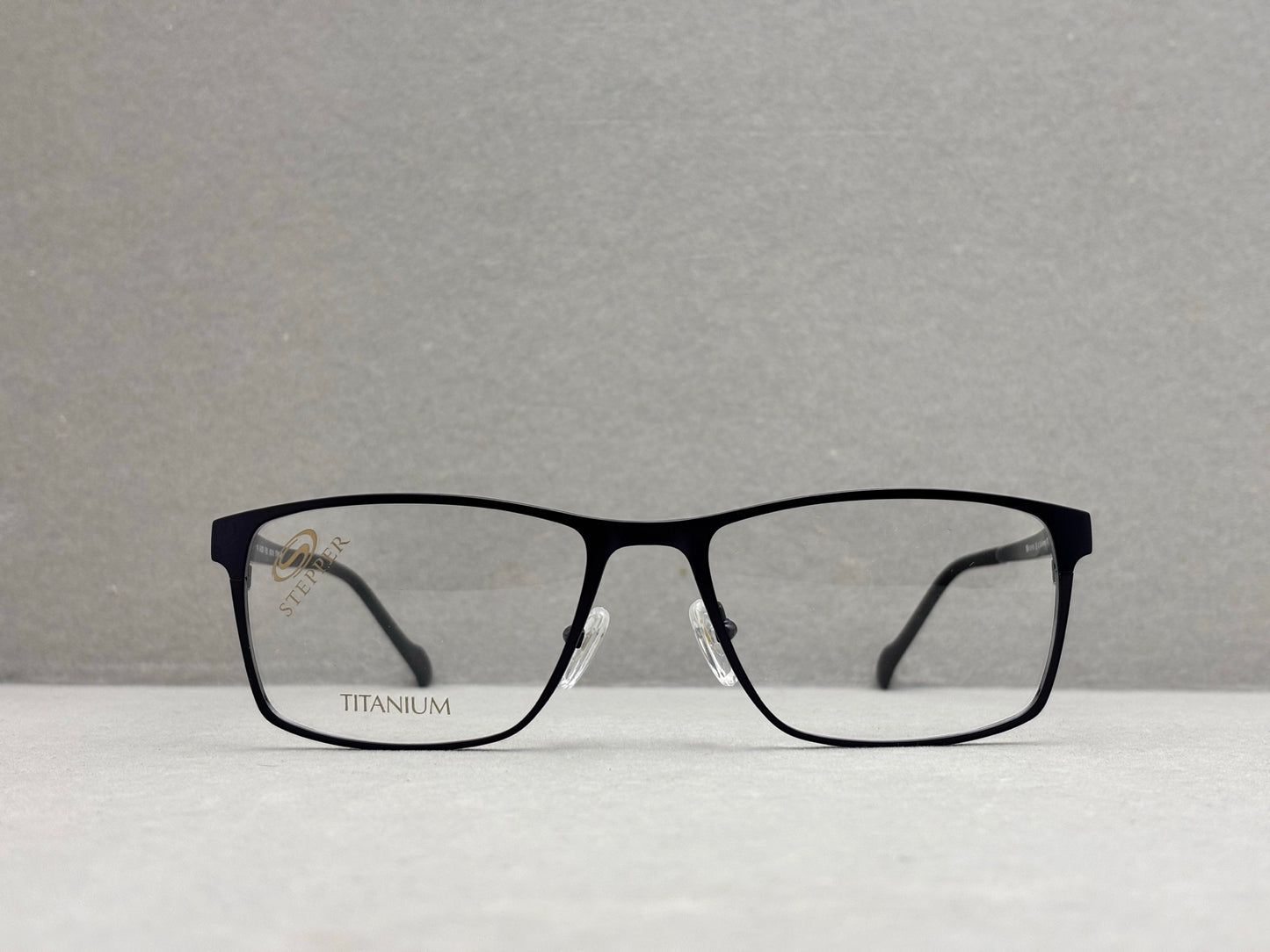 正品 STEPPER 男女款眼鏡框 size：56-18-140總寬140框高41